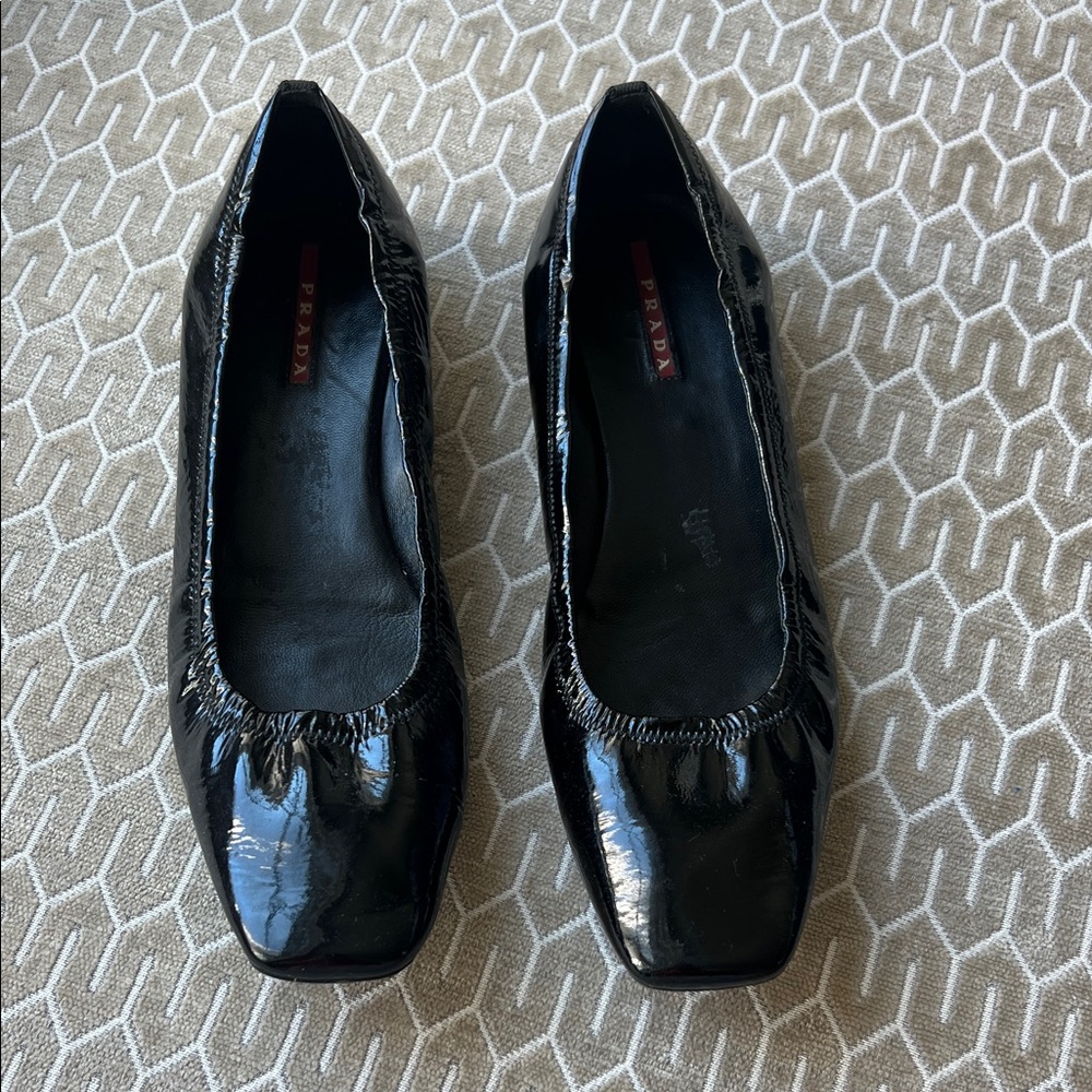 Prada Women's patent Black ballet Flats Sz 39.5
